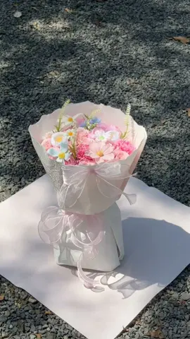 Bó hoa sáp pastel hồng